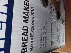 Vand masina de facut  paine  Heinner